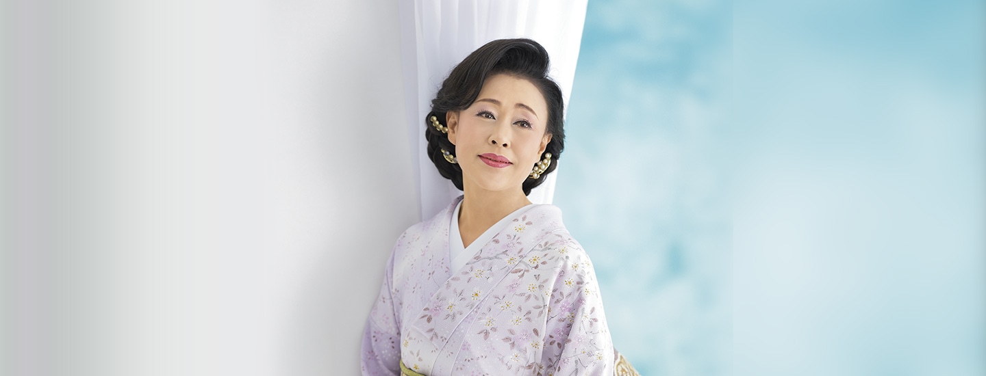 真木 柚布子